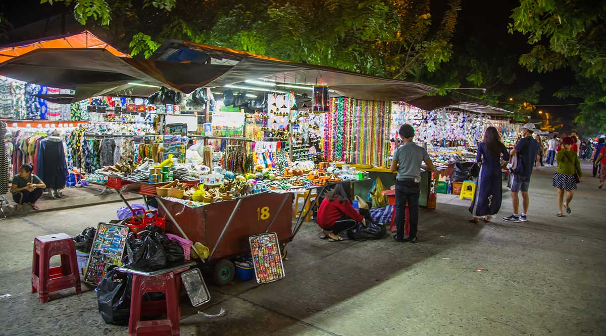 night market Hoi An