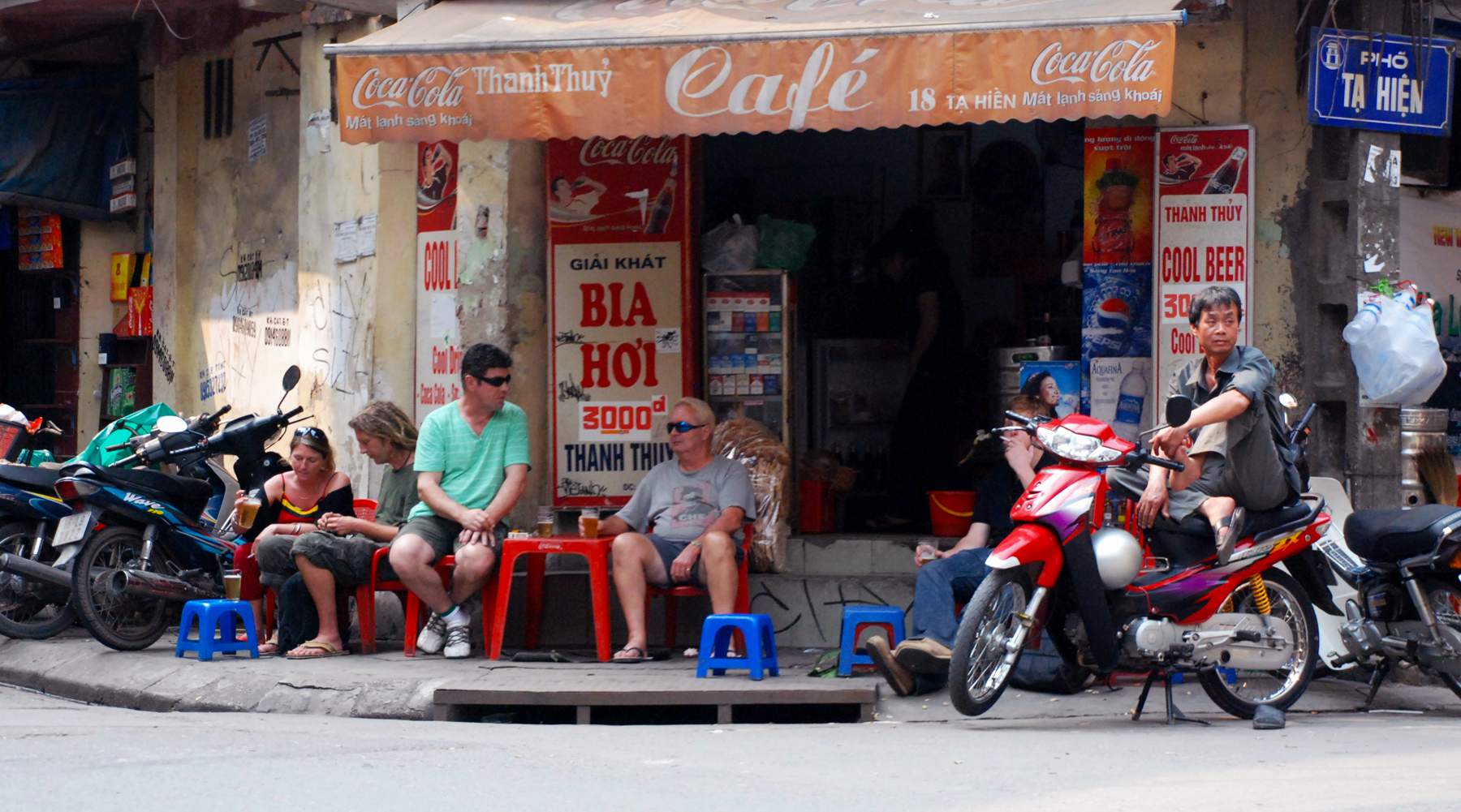 Bia Hoi bier in Vietnam