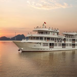 Athene luxe Bai Tu Long Bay cruise