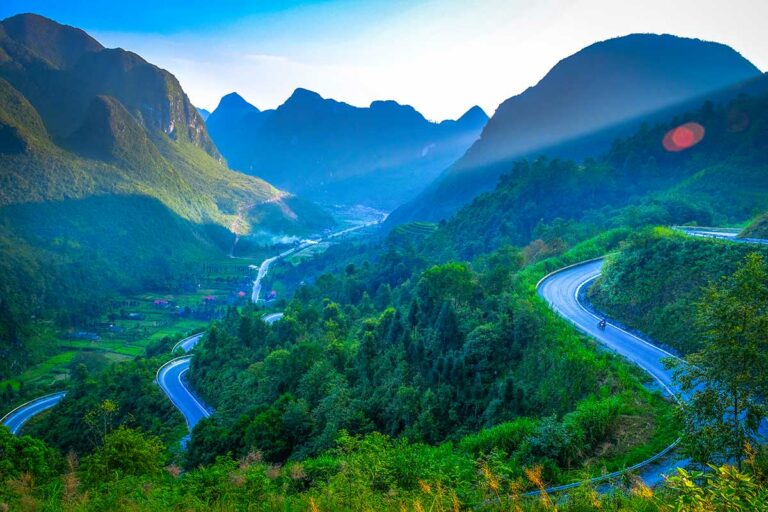 Chin Khaon Ramp Pass in Ha Giang