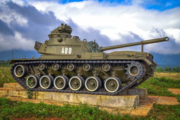 tank op Khe Sanh Combat Base in de DMZ van Vietnam