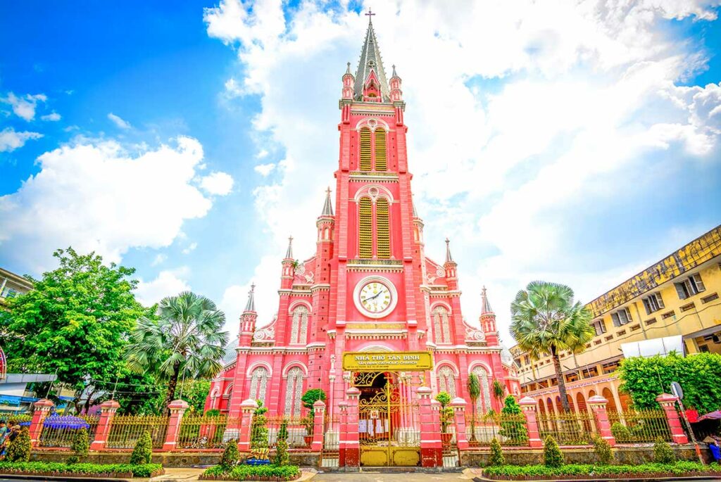 Tanh Dinh roze kerk