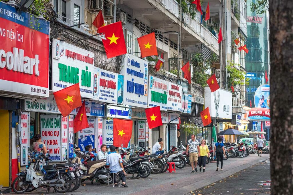 (Vietnamese Herenigingsdag) op 30 april.