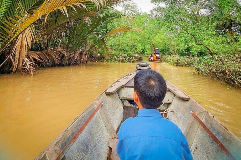 kind sampan mekong lodge 1