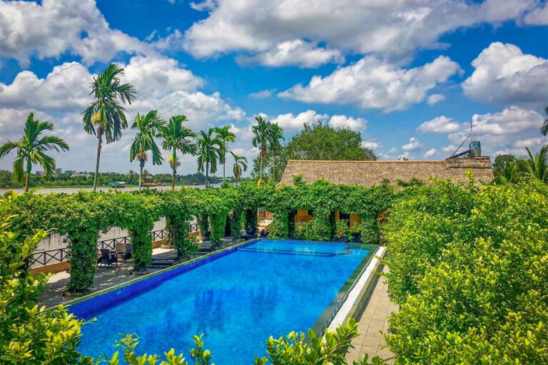 mekong lodge rivier zwembad 1