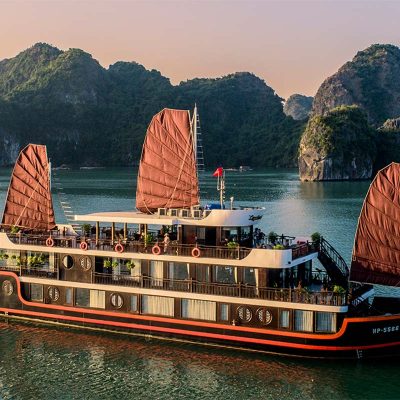 Cozy Boutique cruise through Lan Ha Bay